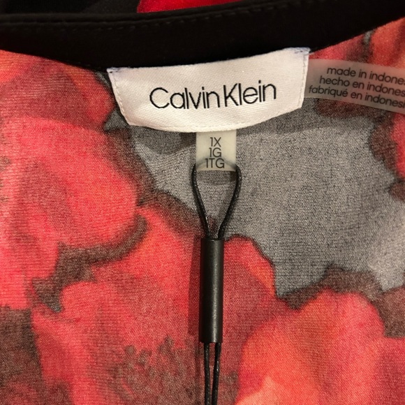 Calvin Klein Red Floral Blouse - Picture 5 of 8